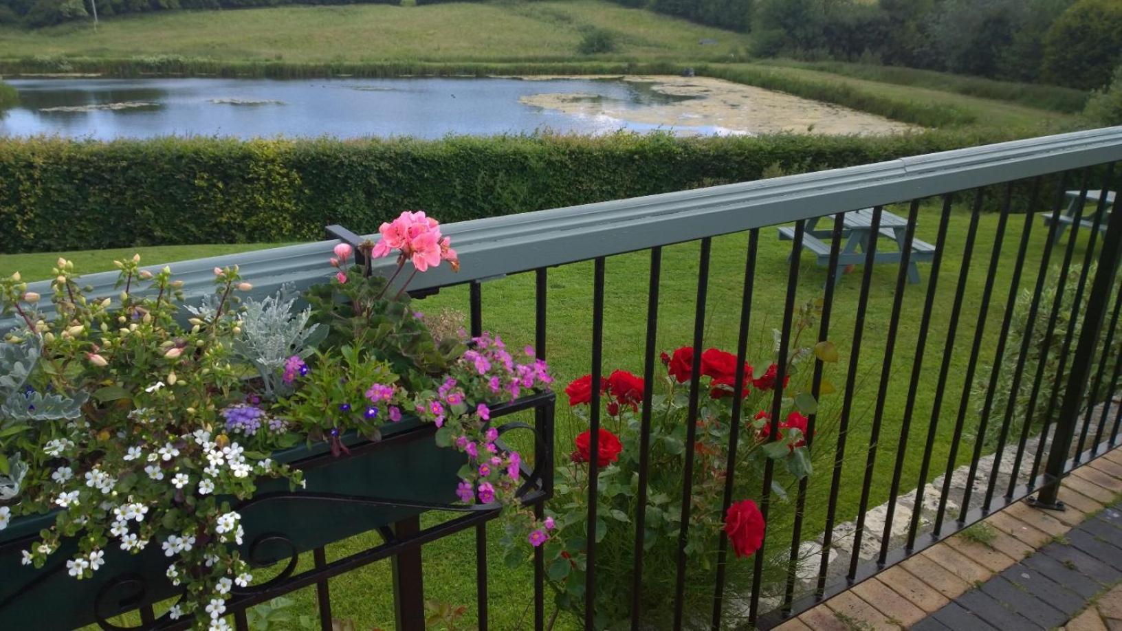 Cameley Lodge - Self Catering Temple Cloud Bagian luar foto