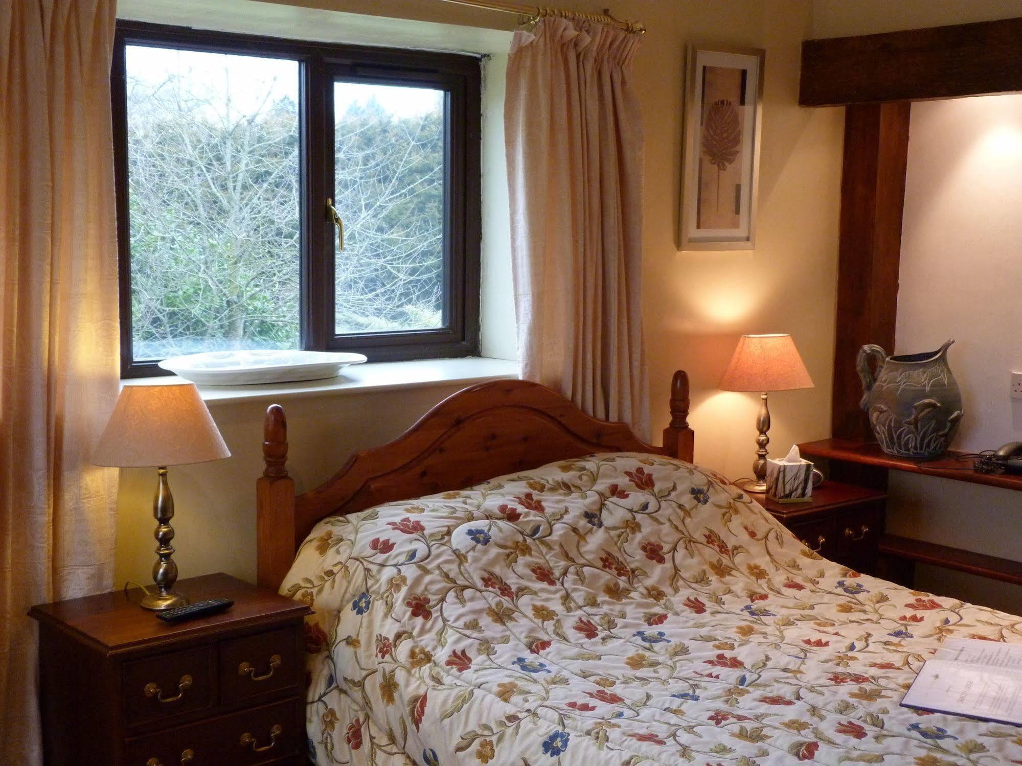 Cameley Lodge - Self Catering Temple Cloud Bagian luar foto
