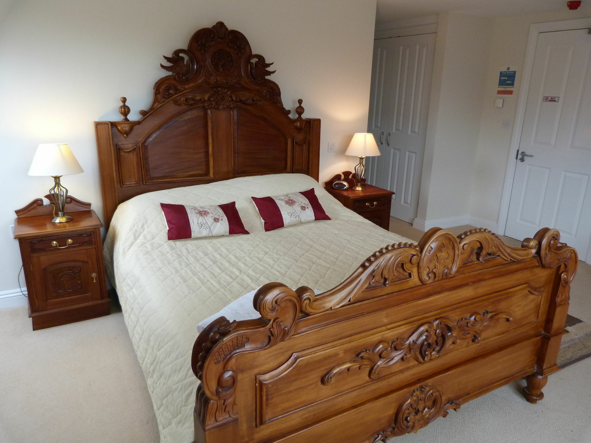 Cameley Lodge - Self Catering Temple Cloud Bagian luar foto